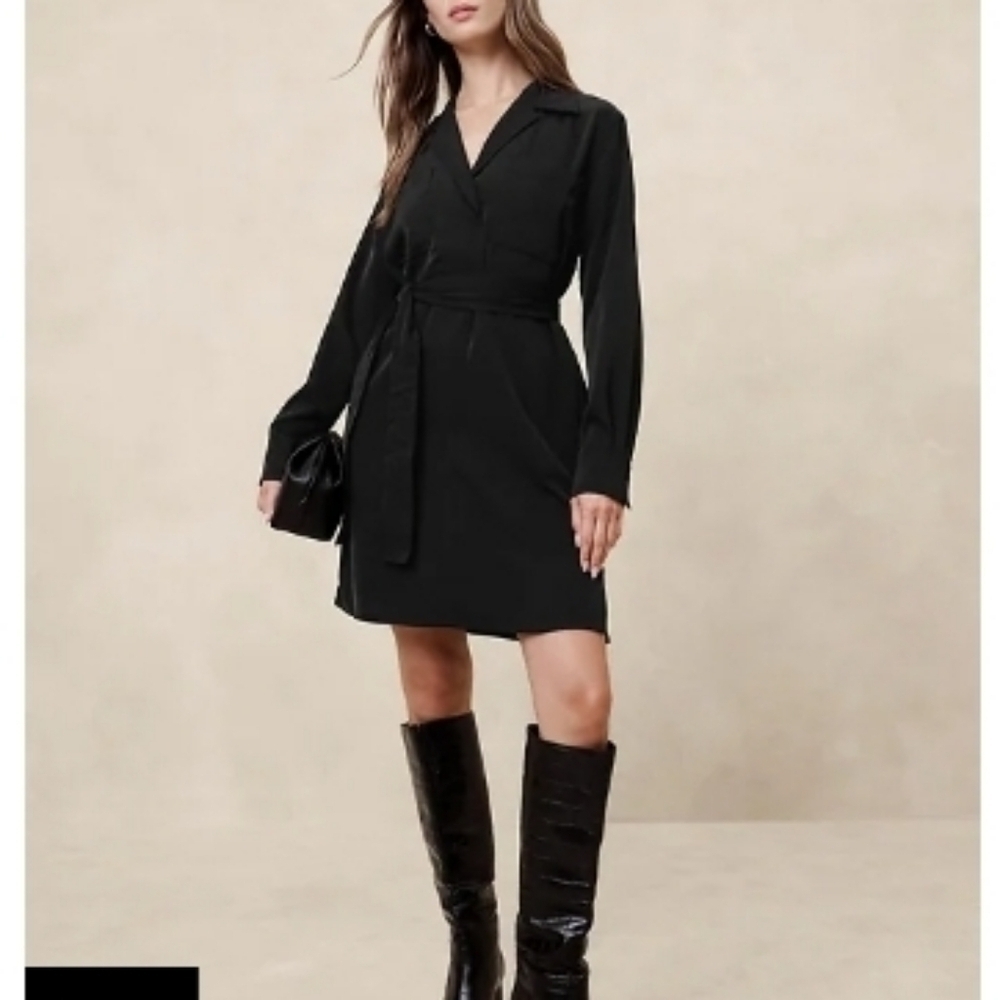 Banana Republic Women's Long Sleeve Satin Twill Mini Shift Dress in Black